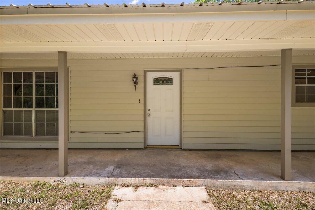 Property Photo: 118 George Keys Drive MS 39114