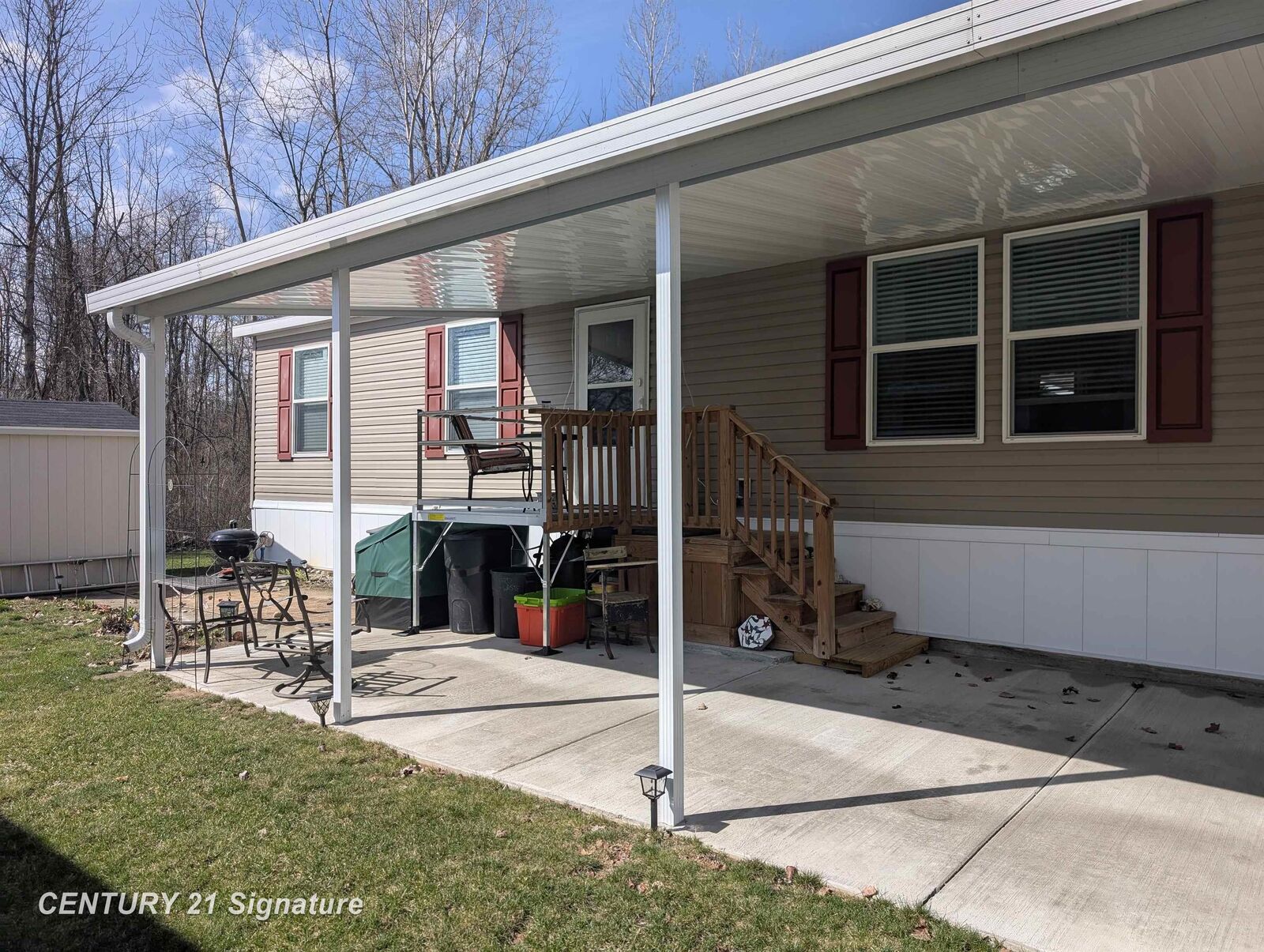 Property Photo:  278 Armstrong Avenue  MI 48433 