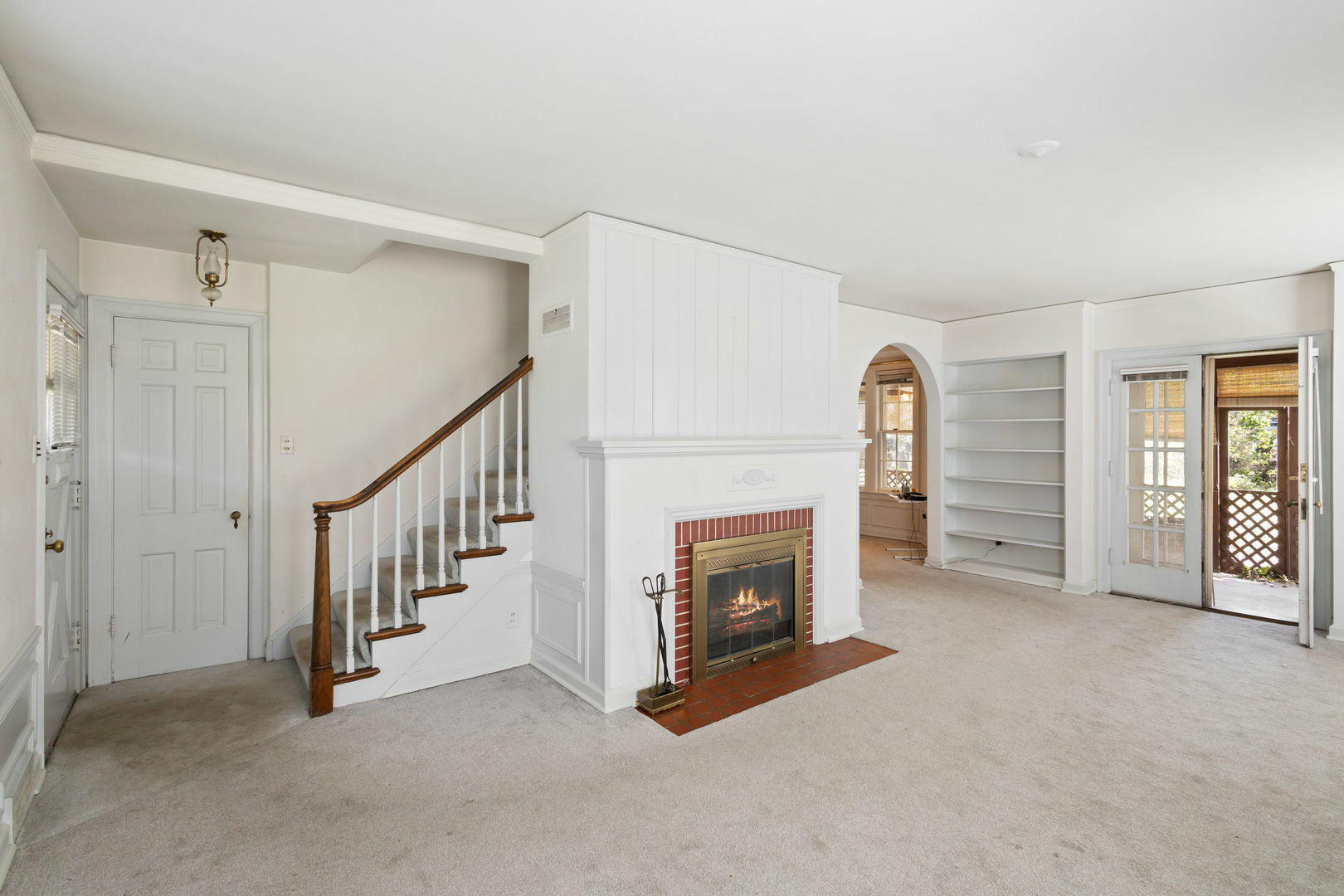 Property Photo: 543 Dover Avenue IL 60526