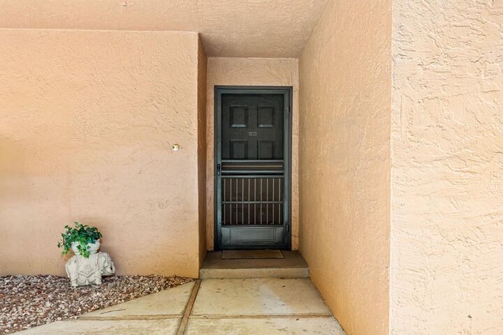 Property Photo: 200 P Street E11 CA 95814