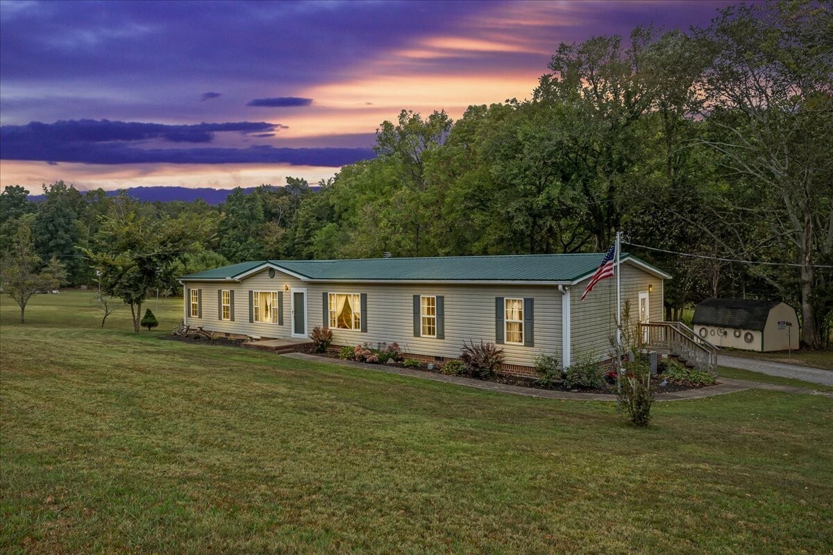 Property Photo: 1765 Williamson Branch Rd TN 37181