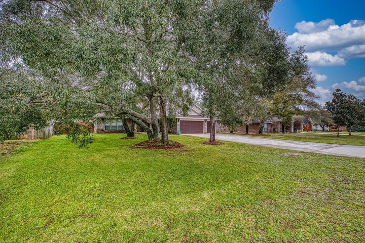 Property Photo:  2016 Anchor Drive  FL 32566 