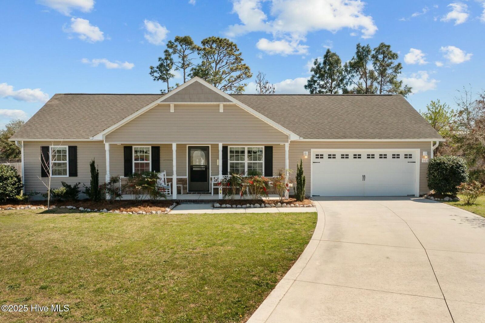 Property Photo:  503 Waldorf Court  NC 28539 