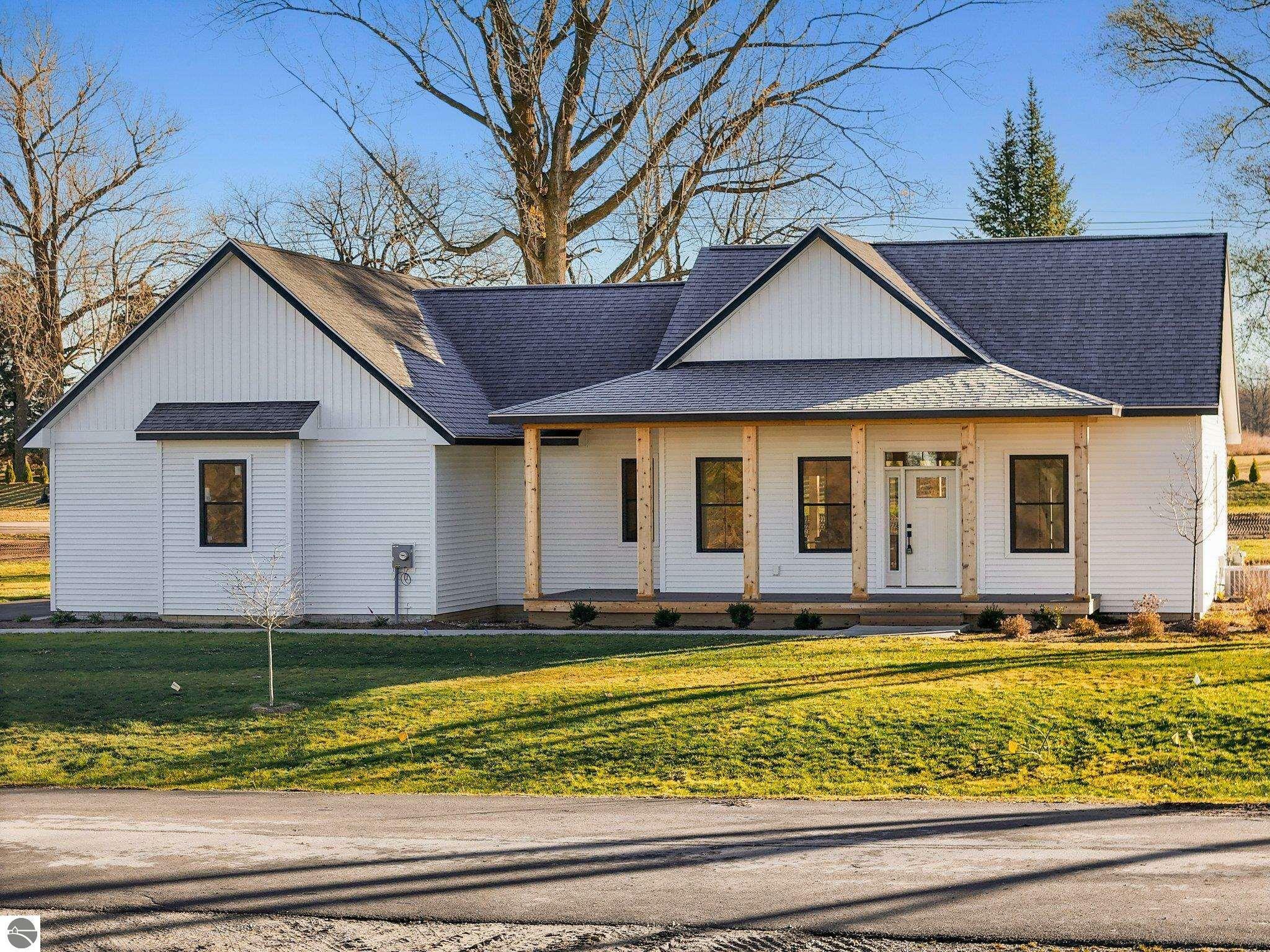 Property Photo: 411 Zinnia Drive MI 49696