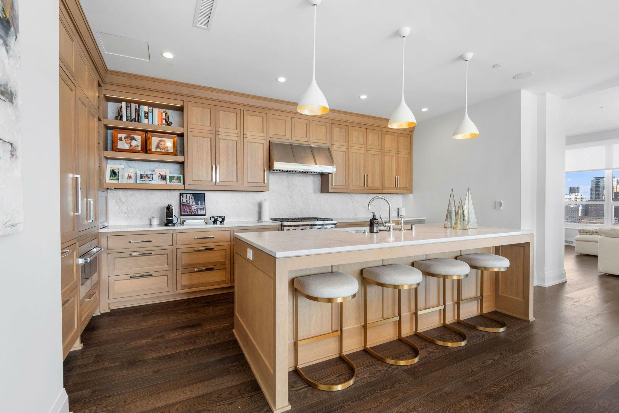 1111 W River Parkway 11D  Minneapolis MN 55415 photo
