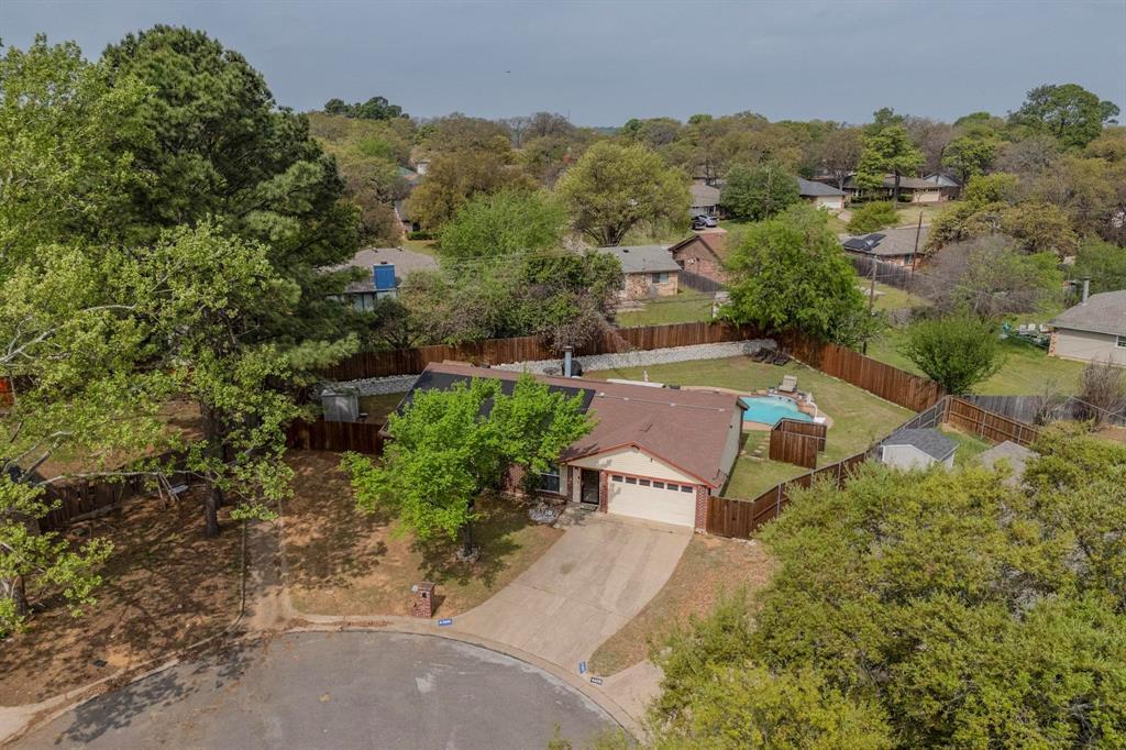 Property Photo: 4609 Willow Elm Court TX 76017