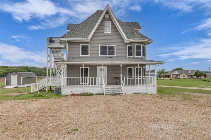 Property Photo:  1940 E Highland Road  TX 75167 