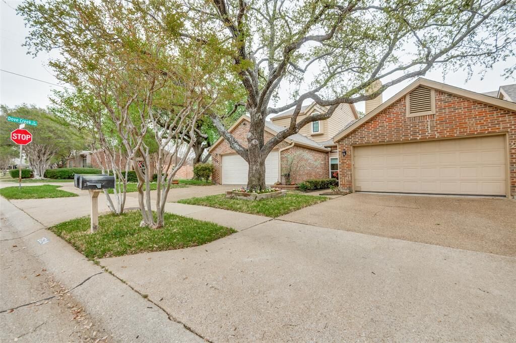 Property Photo: 2522 Mallard Cove TX 75006