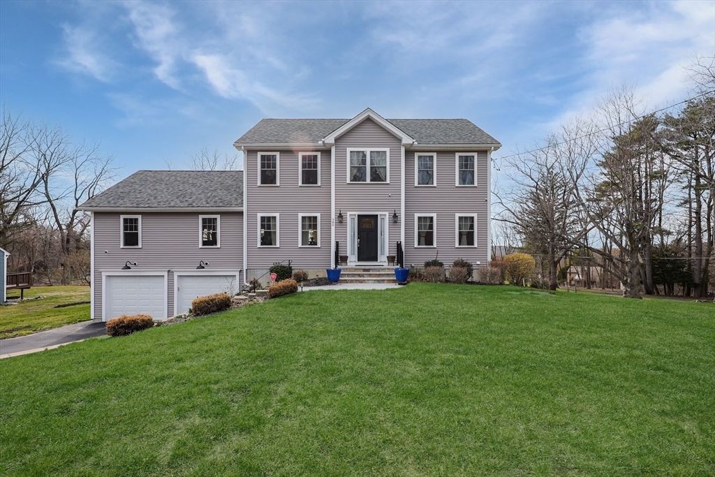 585 Chestnut Street  Ashland MA 01721 photo