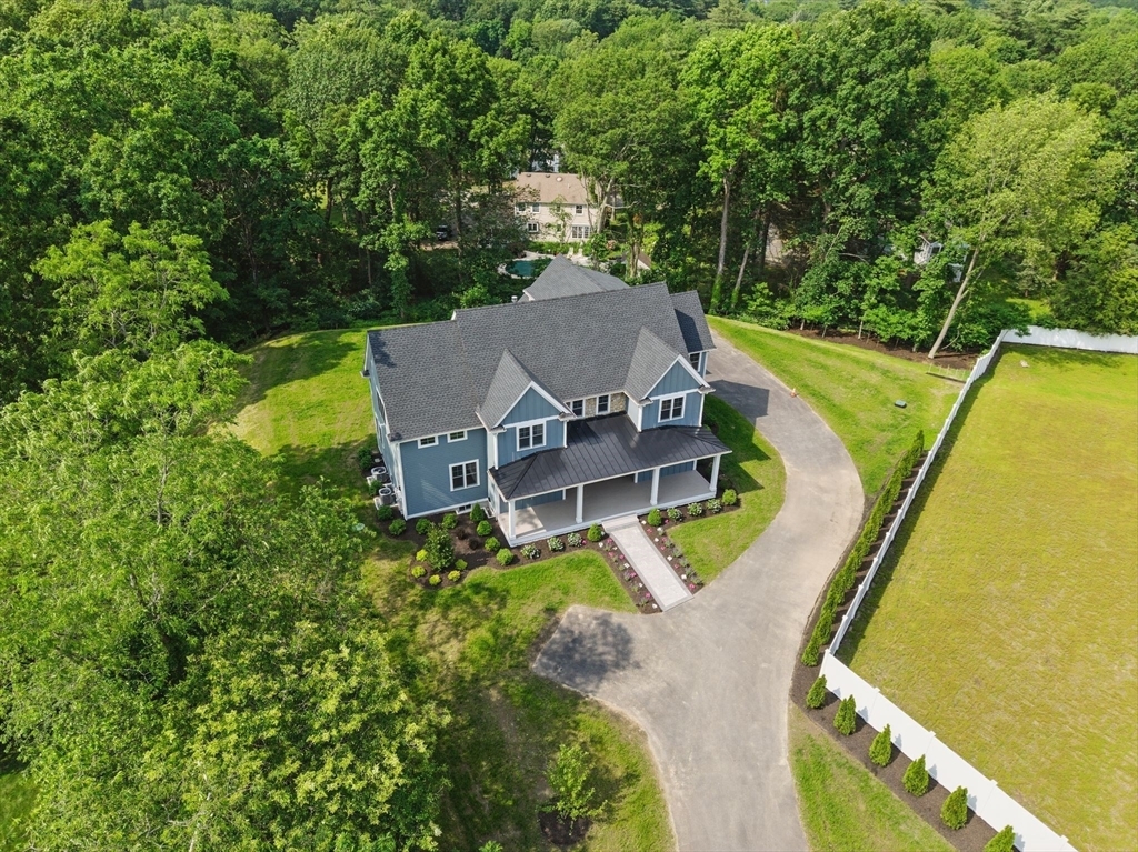 Property Photo: 4 Chatham Ln MA 01923