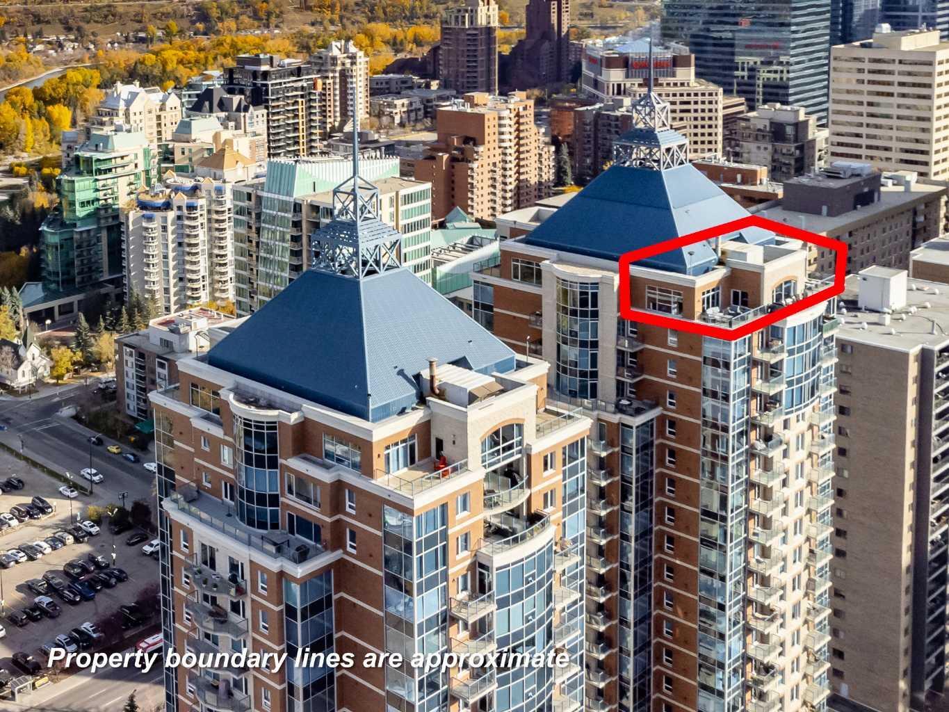 Property Photo: 910 5 Avenue SW 2802 AB T2P 0C3