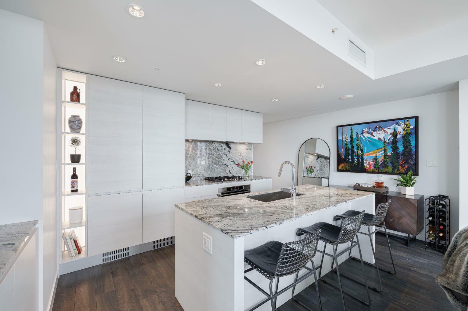 310 12 Avenue SW 1608  Calgary AB T2R 1B5 photo