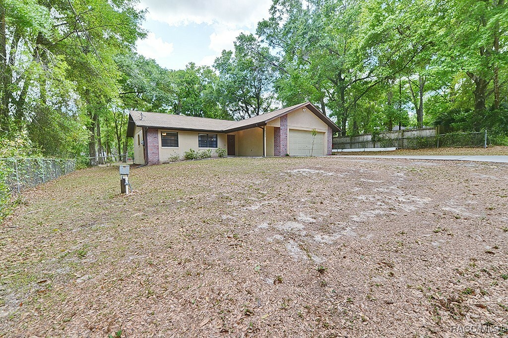 Property Photo: 6432 E Wingate Street FL 34452