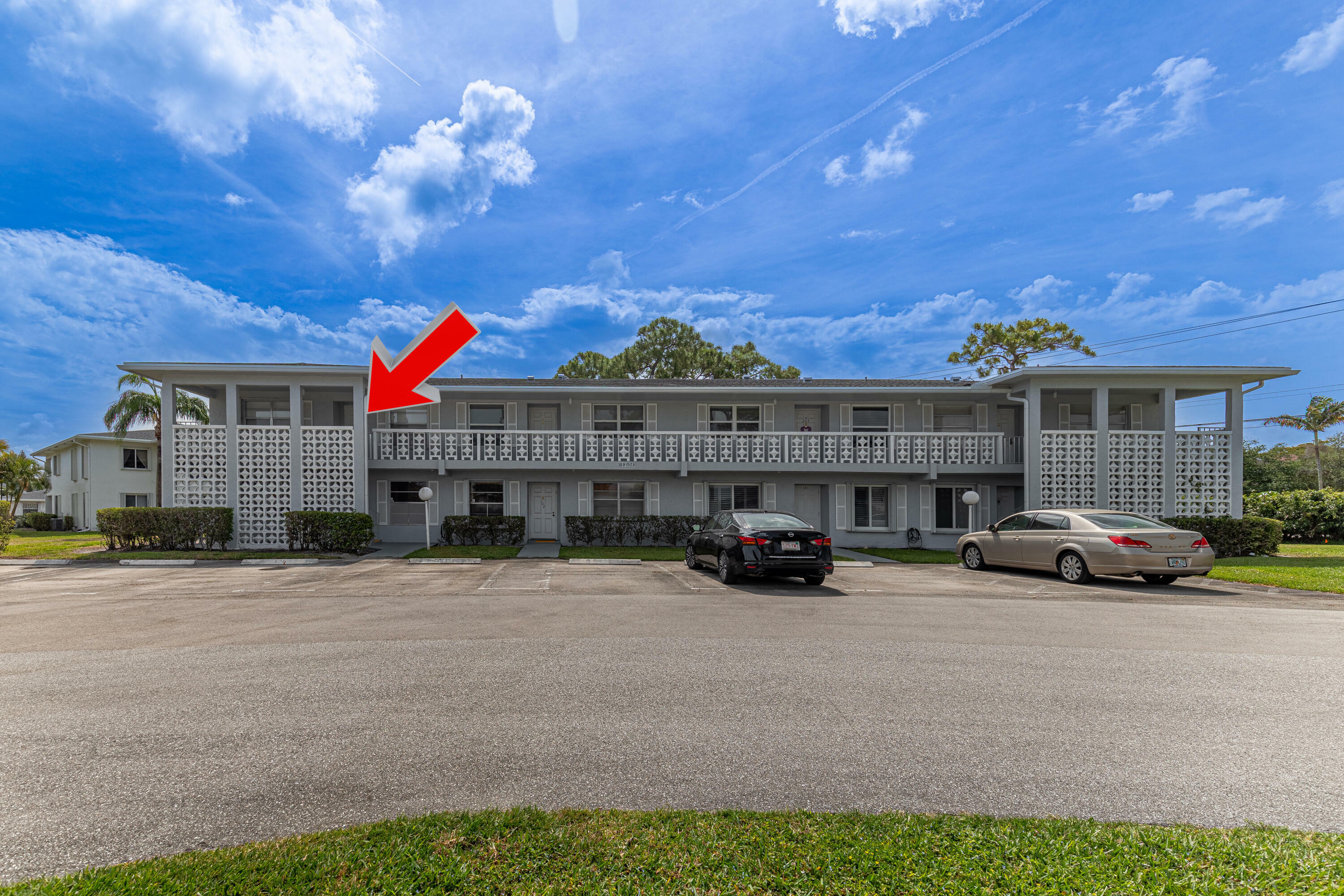 Property Photo: 2820 SW 15th Street 201 FL 33445