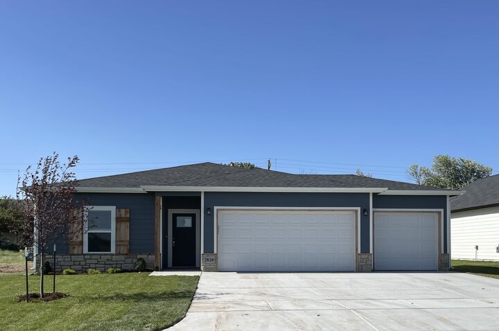 2828 S Maize Ct  Wichita KS 67215 photo