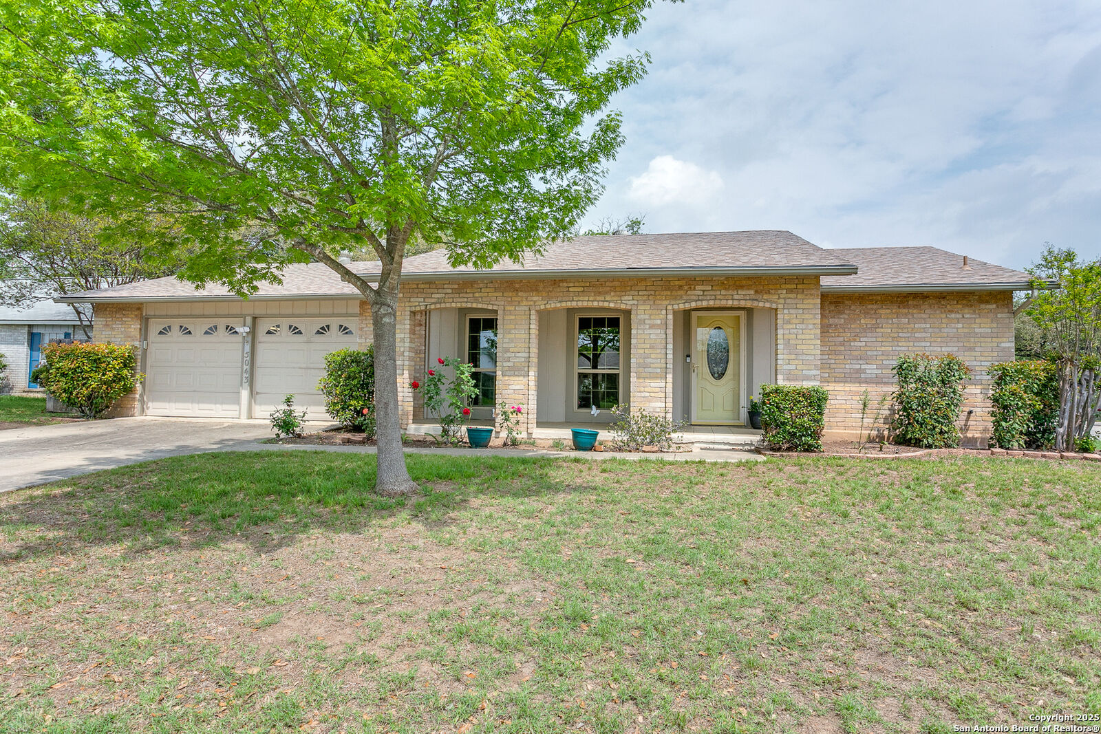 Property Photo:  5043 Hacienda Dr  TX 78233 