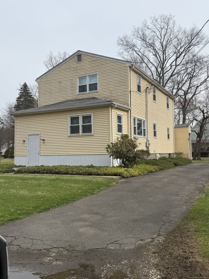 1130 Blue Hills Avenue  Bloomfield CT 06002 photo