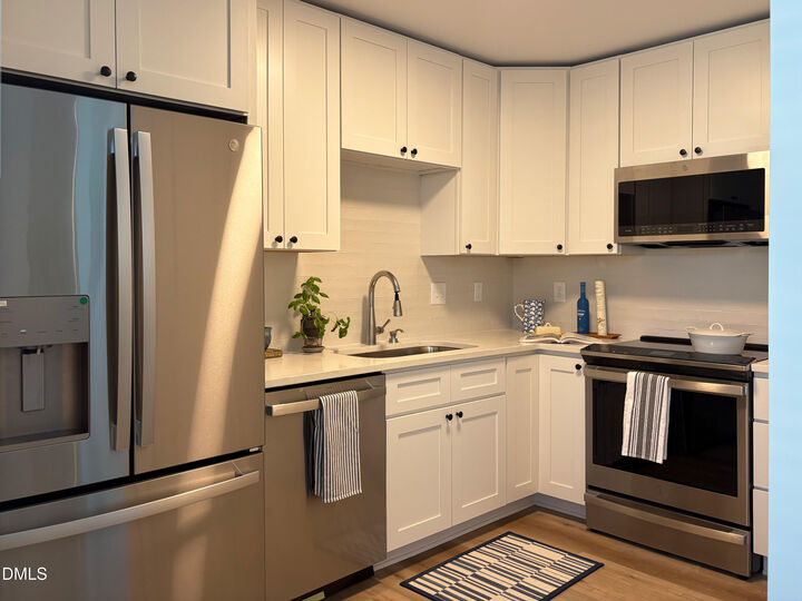 Property Photo: 110 Bellamy Lane 202 NC 27516