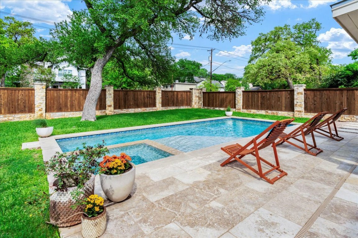 2210 Meadowbrook Drive  Austin TX 78703 photo