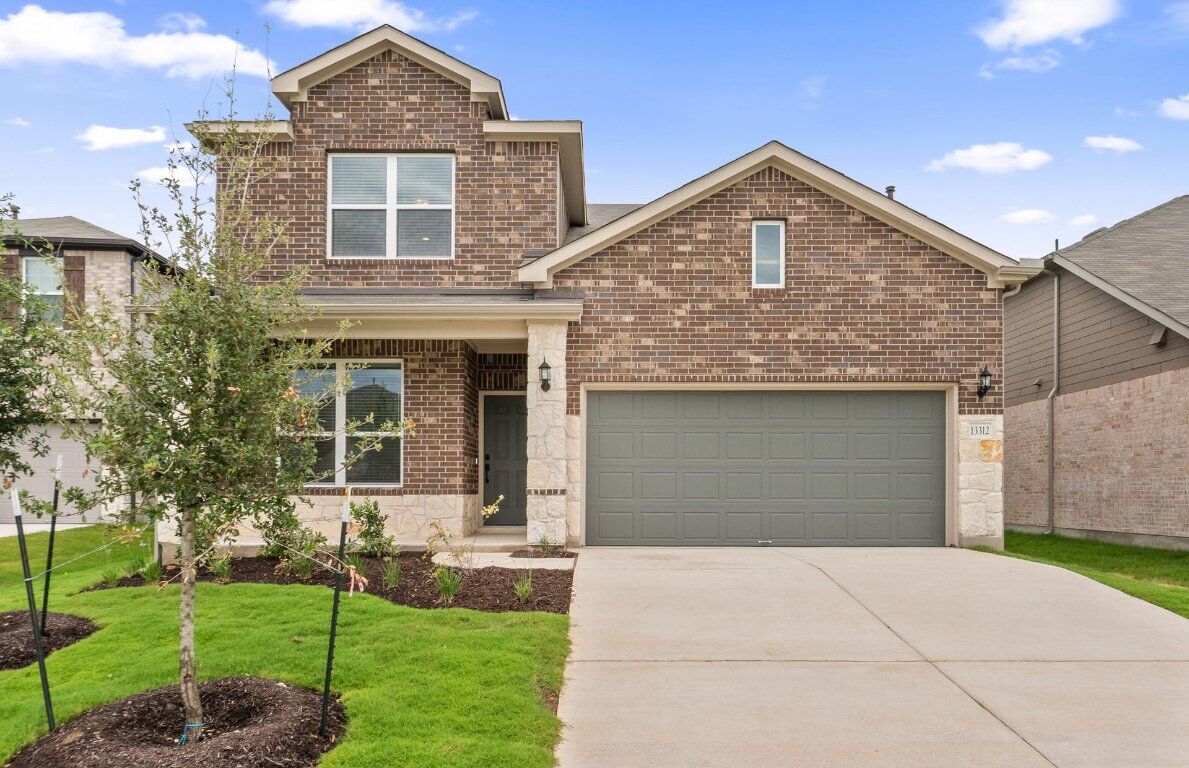 Property Photo: 13312 Lapoynor Street TX 78653