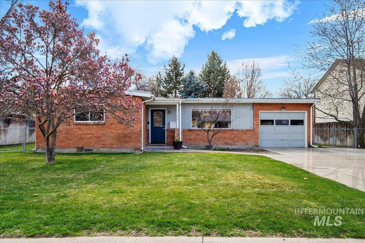 Property Photo: 5705 West Grover Street ID 83705