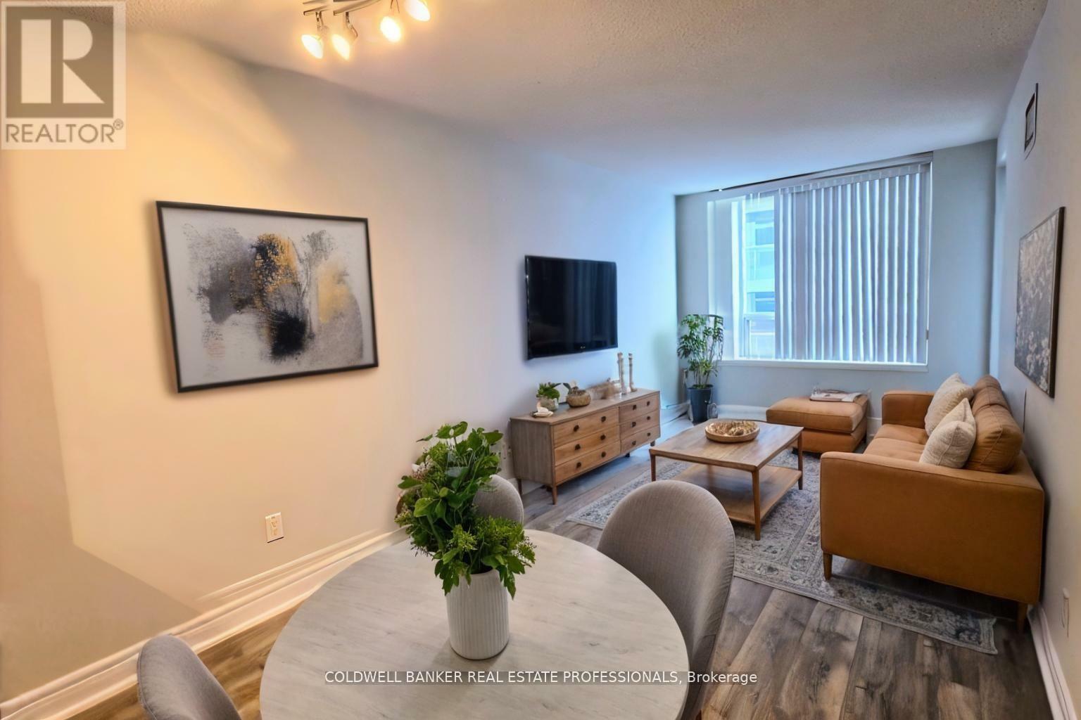 Property Photo: 62 Suncrest Boulevard 318 ON L3T 7Y6