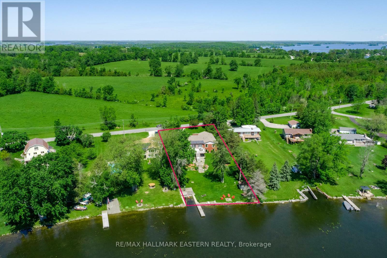 Property Photo: 1121 Connaught Drive ON K0L 1T0