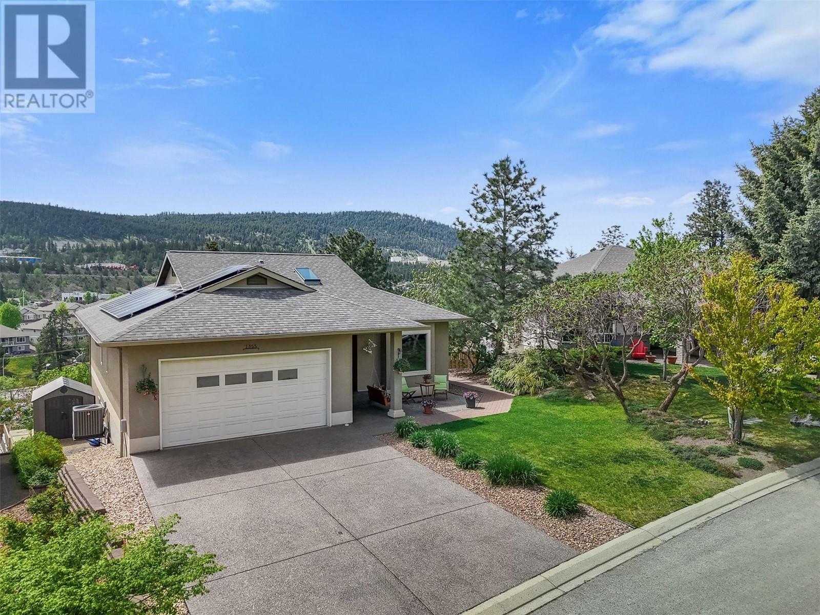 Property Photo: 1355 Sunshine Court BC V2E 2P9