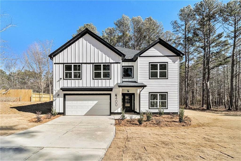 Property Photo: 400 Stone Lea Trace GA 30054