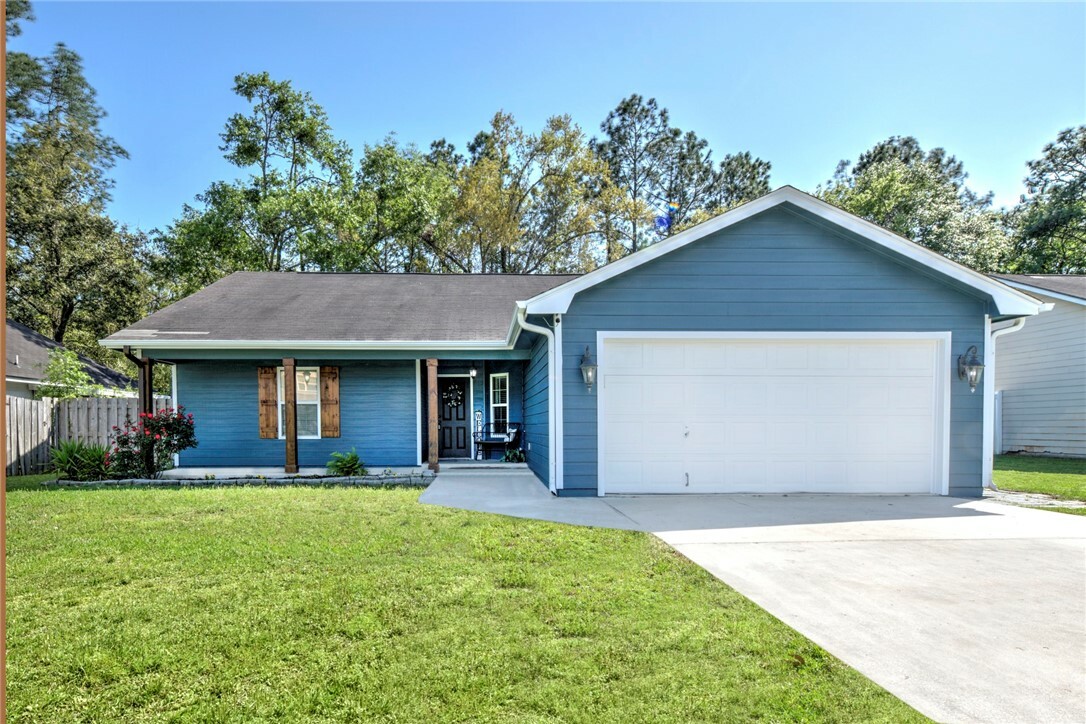 Property Photo: 329 Creekside Drive GA 31558
