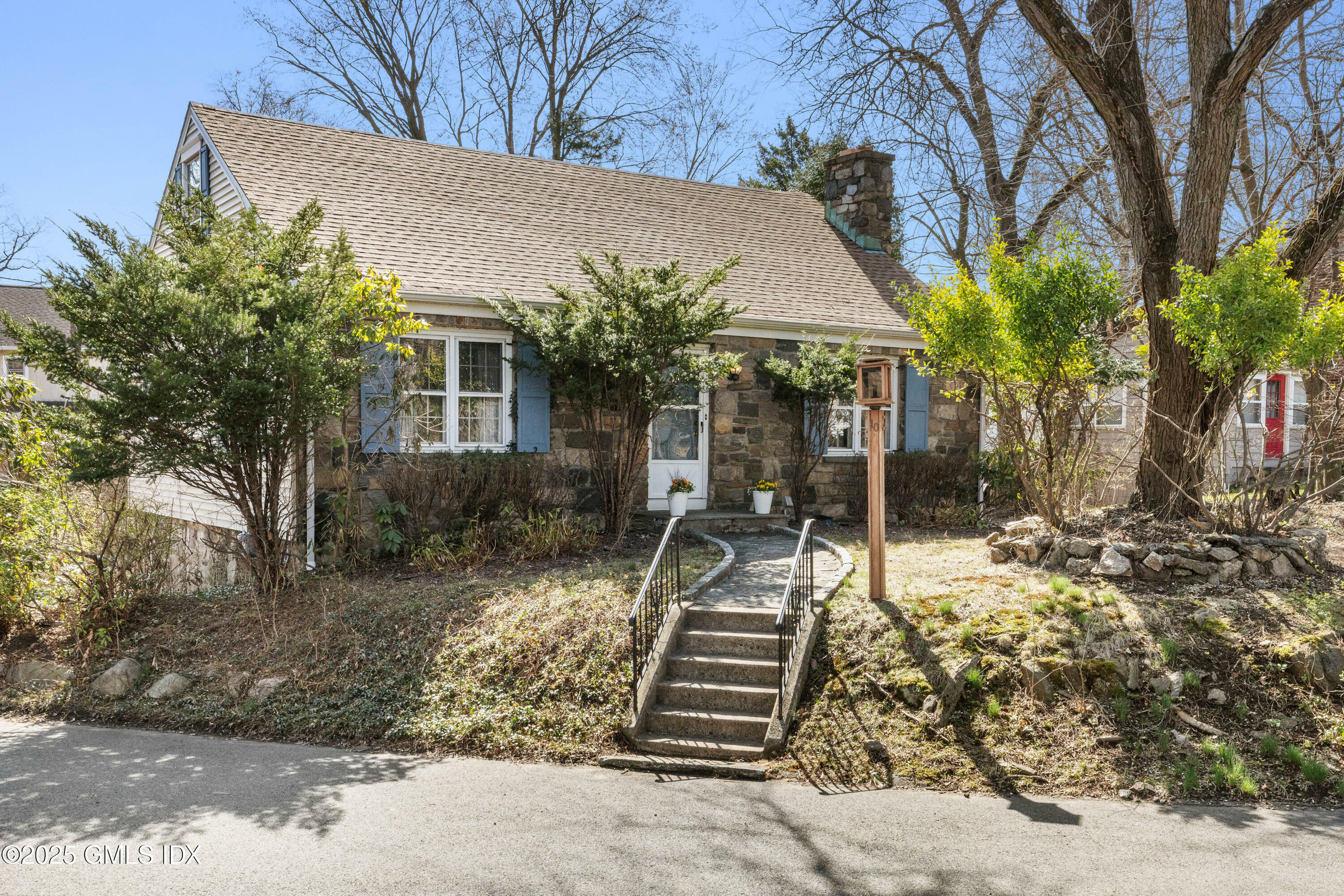 Property Photo: 10 Maple Drive CT 06870