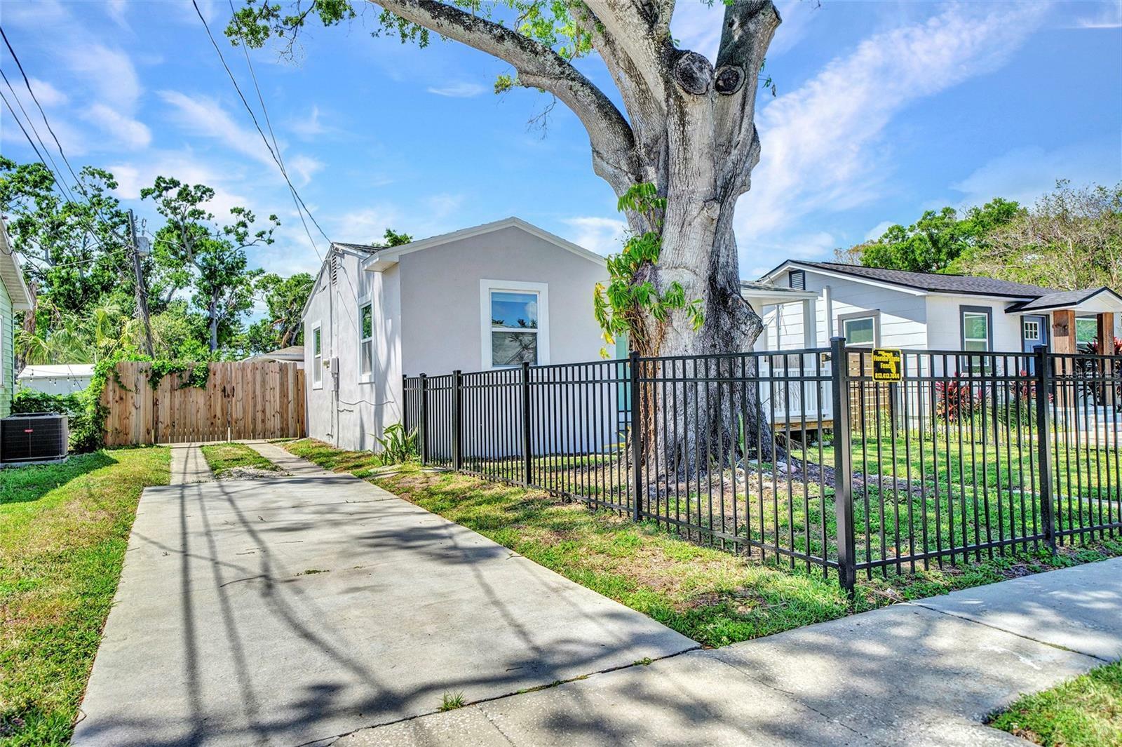 Property Photo: 4516 21st Street N FL 33714