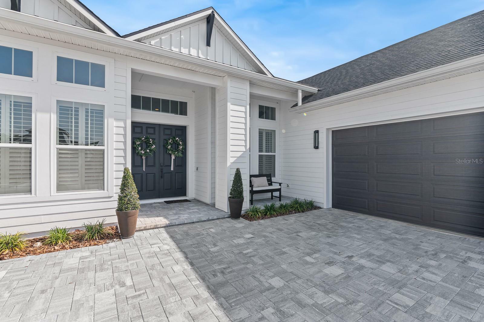 Property Photo: 10800 SW 34th Road FL 32608