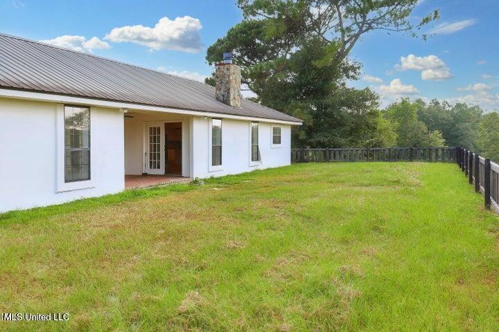Property Photo:  157 Indian Springs  MS 39470 
