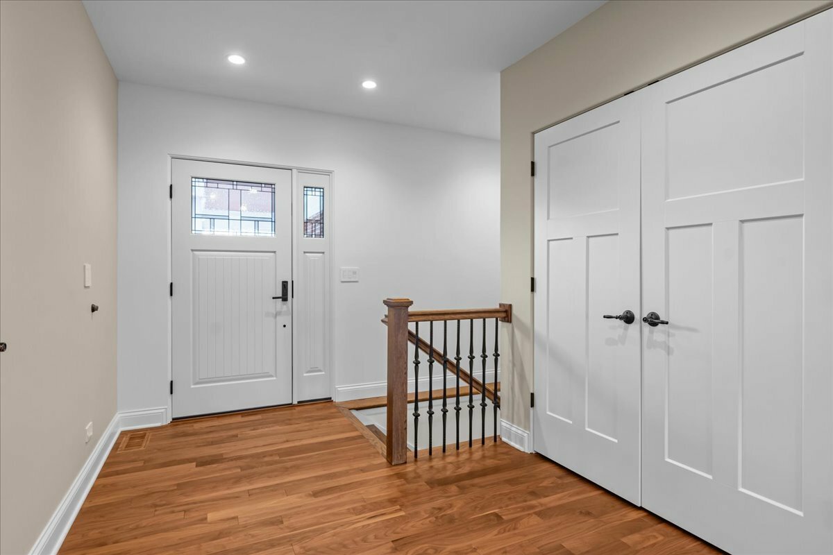 Property Photo:  1419 Pendleton Lane  IL 60025 