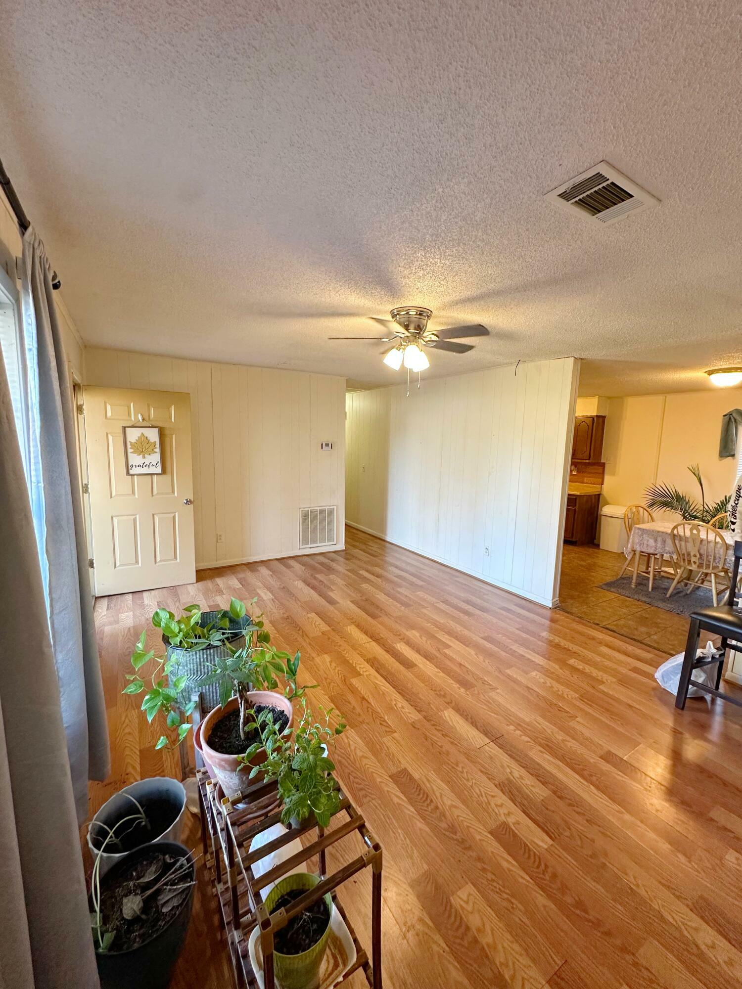 Property Photo: 1218 County Road 194 MS 38828