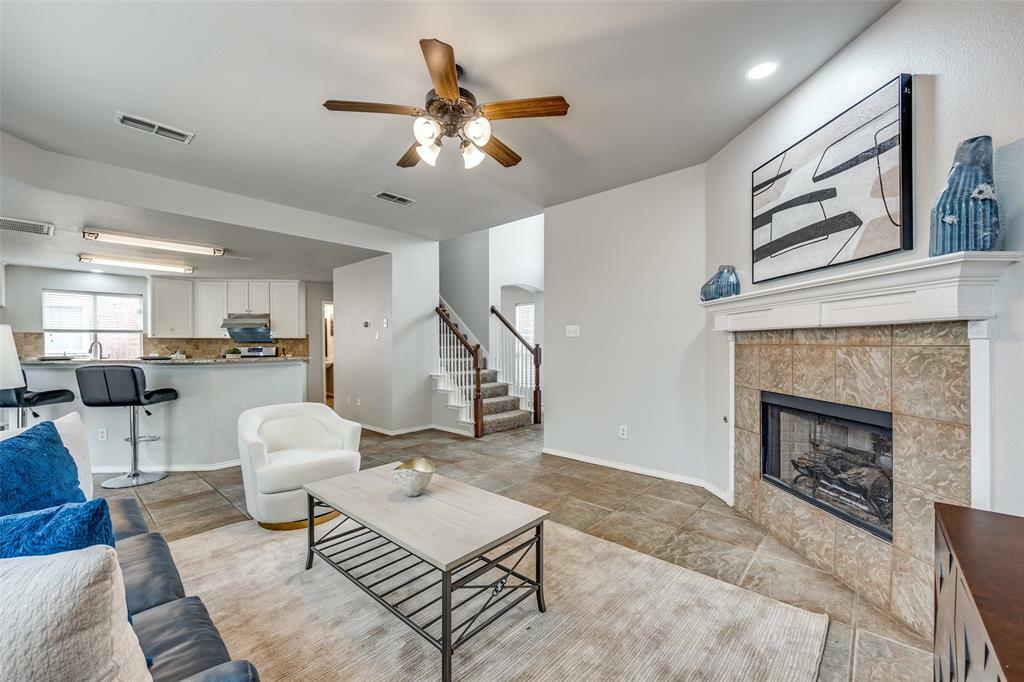 Property Photo: 1417 Summerhill Drive TX 75007
