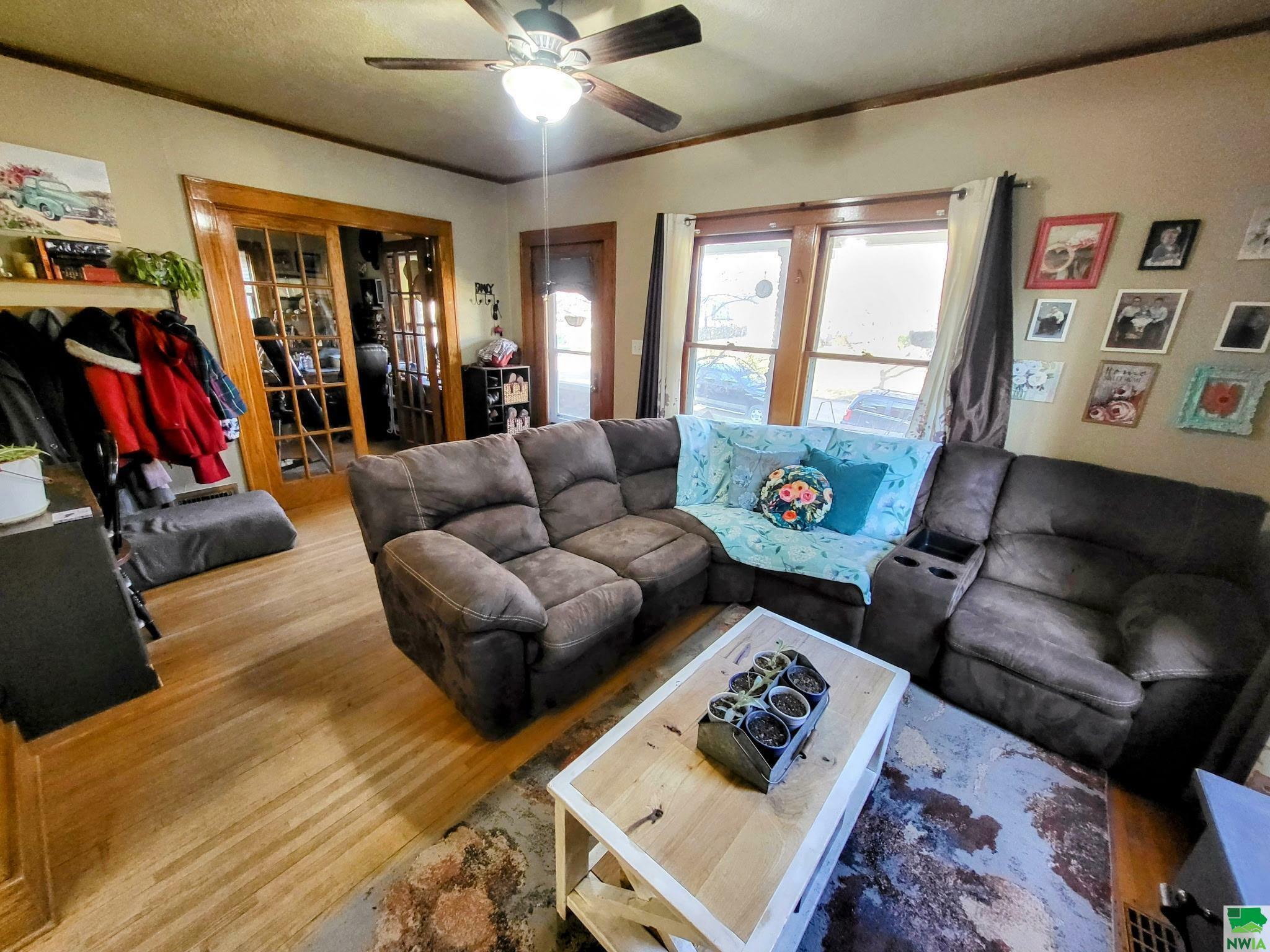 Property Photo: 2515 Jennings Street IA 51104