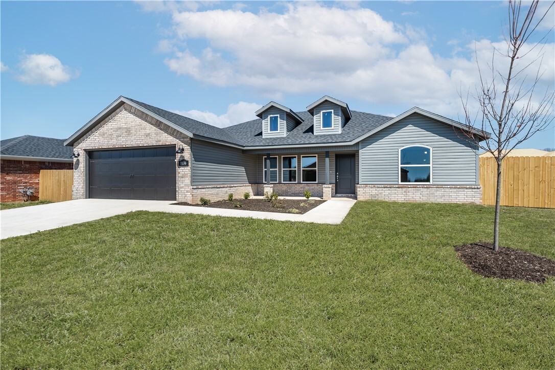 Property Photo: 1048 Glenora Avenue AR 72745