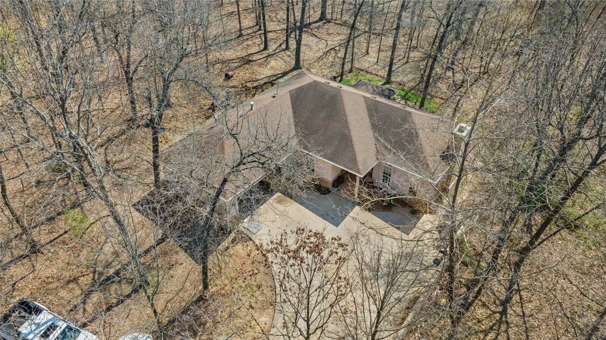 Property Photo:  9 Aldershot Drive  AR 72714 
