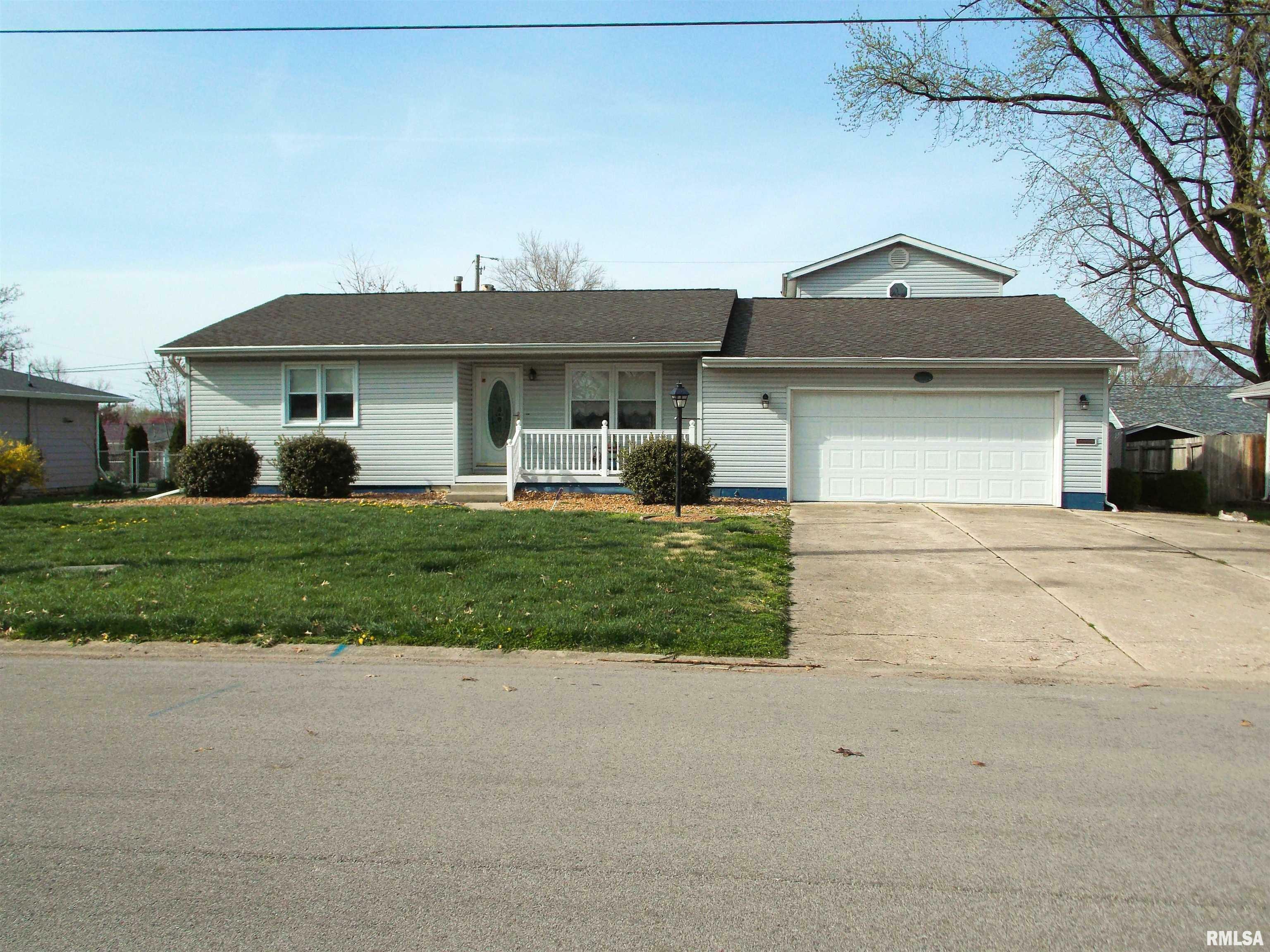 1722 Frazier Avenue  Centralia IL 62801 photo