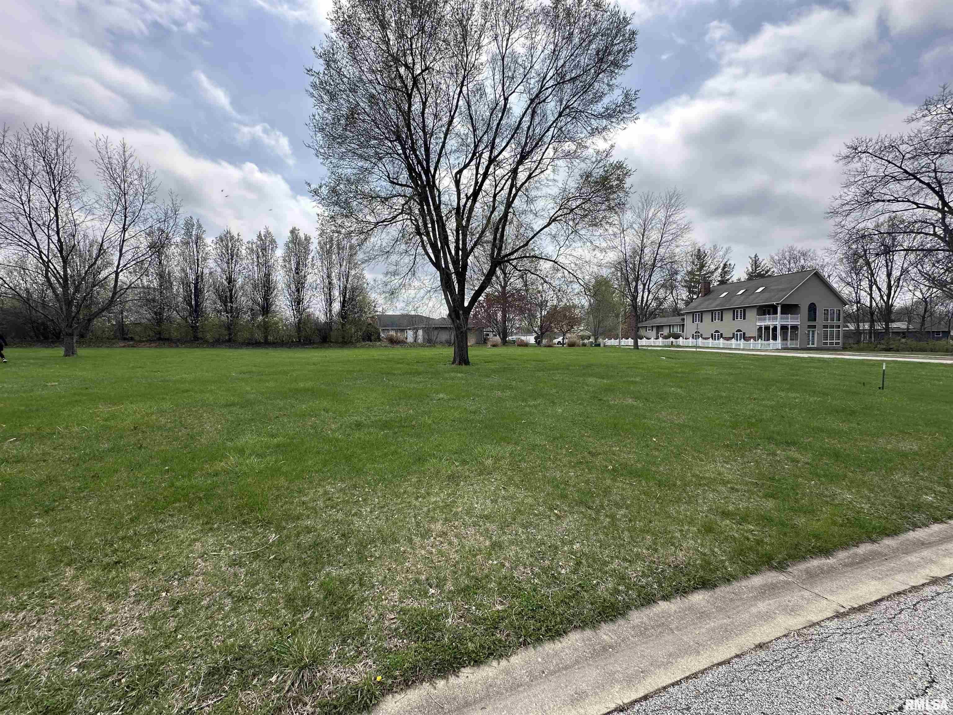 Property Photo: 100 Peace Field Lane IL 61611