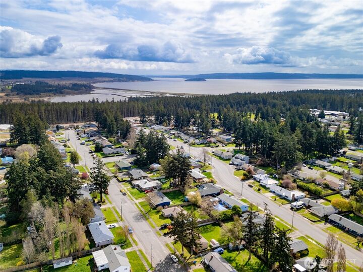 Property Photo:  1661 NE 9th Avenue  WA 98277 