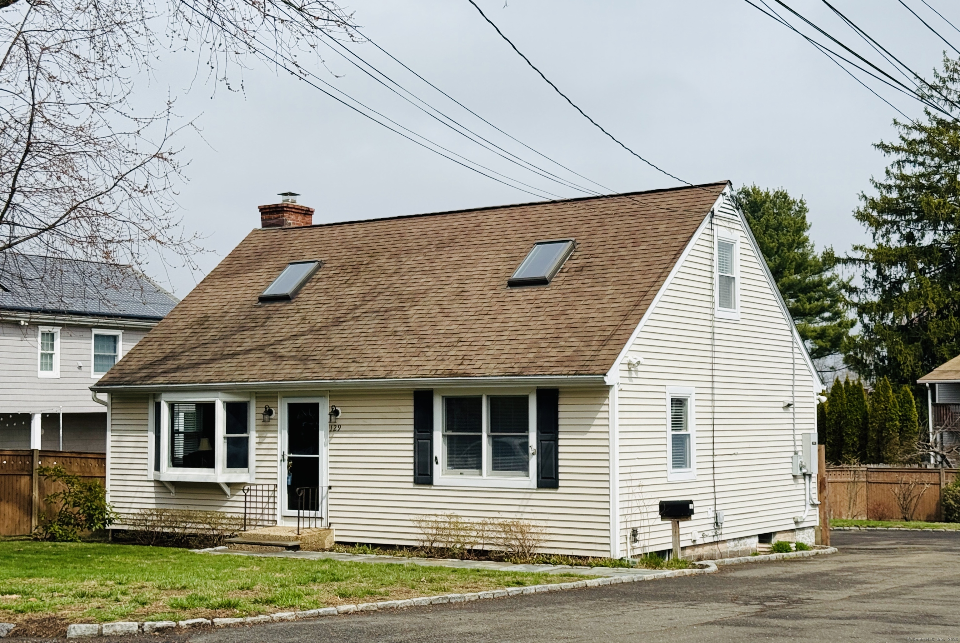 Property Photo:  129 Dora Street  CT 06902 