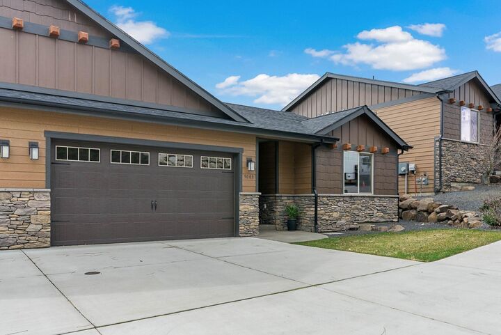 9008 E Red Oak Ln  Spokane WA 99217 photo