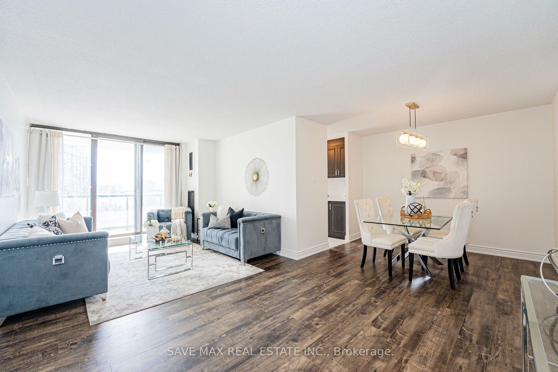 Property Photo: 17 Knightsbridge Road 904 ON L6T 3X9