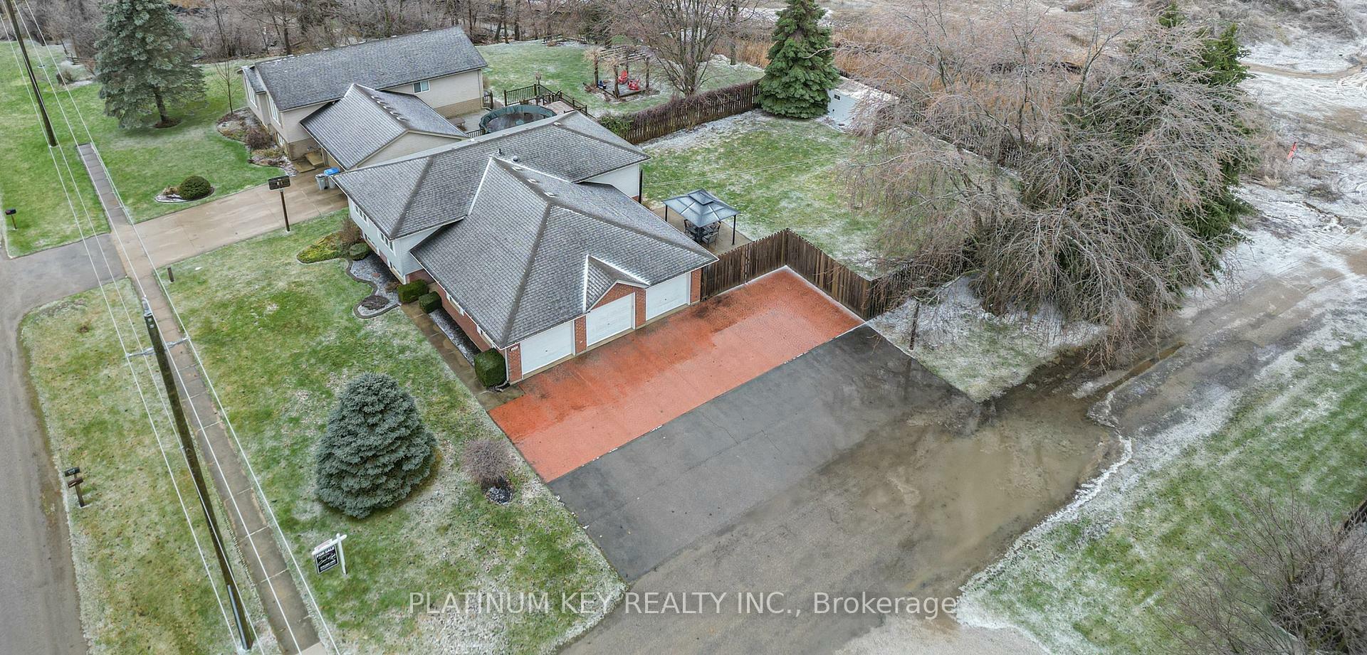2245 Trillium Way  Strathroy-Caradoc ON N0L 1W0 photo