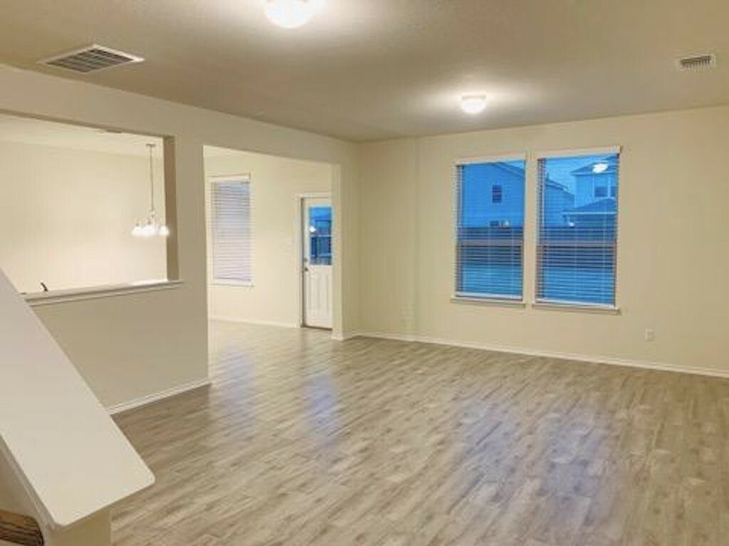 Property Photo:  241 Cascata Way  TX 78642 