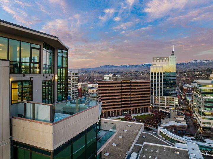 Property Photo: 851 Front Street 1701 ID 83702