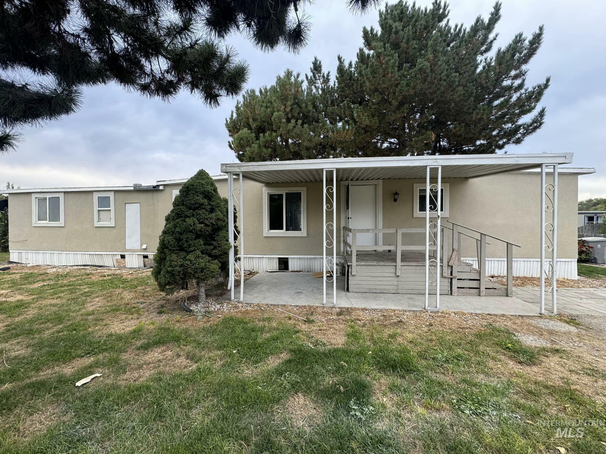 Property Photo: 5015 E Ustick Rd. 44 ID 83605